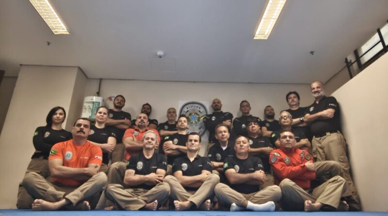 POLICIAIS DO TJDFT PARTICIPAM DE TREINAMENTO PARA RECICLAGEM ANUAL