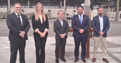 AGEPOLJUS HOMENAGEIA DIREÇÃO DO FORO DA JUSTIÇA FEDERAL DE SÃO PAULO COM MEDALHA “CHALLENGE COIN”