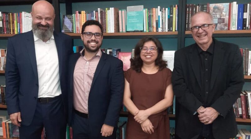 AGEPOLJUS PRESTIGIA LANÇAMENTO DE LIVRO SOBRE OS SERVIDORES PÚBLICOS NA REFORMA ADMINISTRATIVA