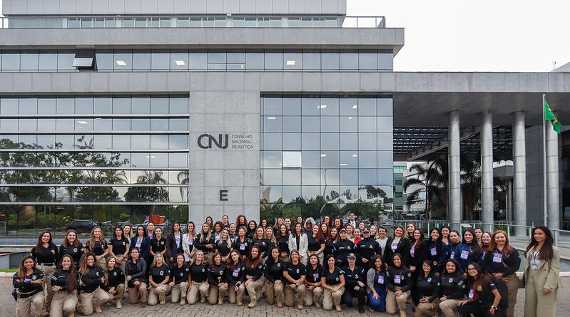 ENCONTRO NACIONAL REÚNE POLICIAIS JUDICIAIS PARA DEBATER LIDERANÇA FEMININA E DESAFIOS DA CARREIRA