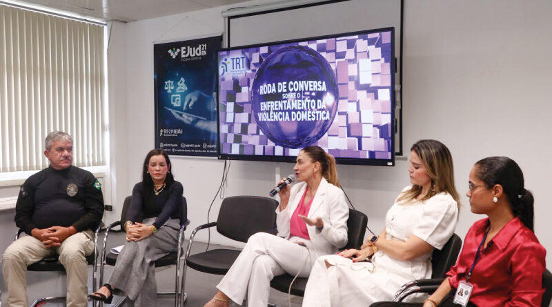 DIRETOR DA AGEPOLJUS PARTICIPA DE DEBATE SOBRE ENFRENTAMENTO À VIOLÊNCIA DOMÉSTICA NO TRT-RN DIRETOR DA AGEPOLJUS PARTICIPA DE DEBATE SOBRE ENFRENTAMENTO À VIOLÊNCIA DOMÉSTICA NO TRT-RN