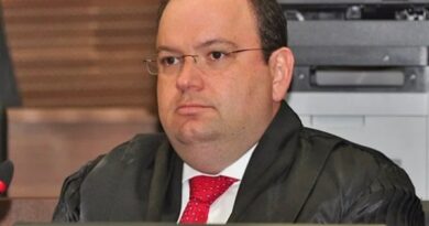 AGEPOLJUS APRESENTA DEMANDAS DA POLÍCIA JUDICIAL EM REUNIÃO COM PRESIDENTE DO TRE-BA AGEPOLJUS APRESENTA DEMANDAS DA POLÍCIA JUDICIAL EM REUNIÃO COM PRESIDENTE DO TRE-BA