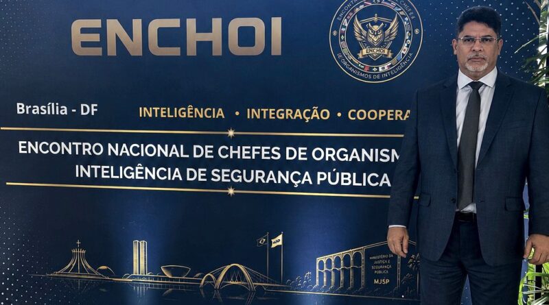 POLICIAL JUDICIAL PALESTRA SOBRE INTELIGÊNCIA E GUERRA COGNITIVA EM ENCONTRO NACIONAL DE SEGURANÇA PÚBLICA