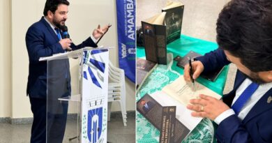 POLICIAL JUDICIAL LANÇA LIVRO COM RESGATE DA TRAJETÓRIA HISTÓRICA E MEMÓRIA DA FRONTEIRA SUL POLICIAL JUDICIAL LANÇA LIVRO COM RESGATE DA TRAJETÓRIA HISTÓRICA E MEMÓRIA DA FRONTEIRA SUL